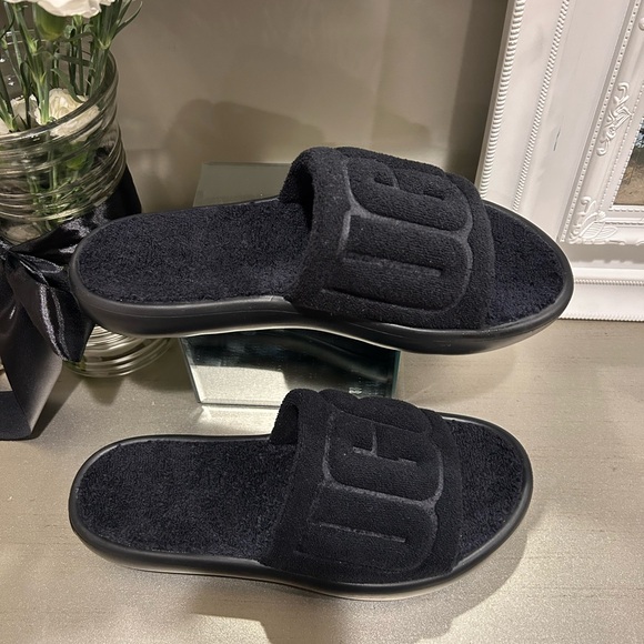 UGG Black Fuzzy Slide Sandals - Picture 7 of 8